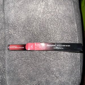 Mac love me liquid lip color in the color whatta doll